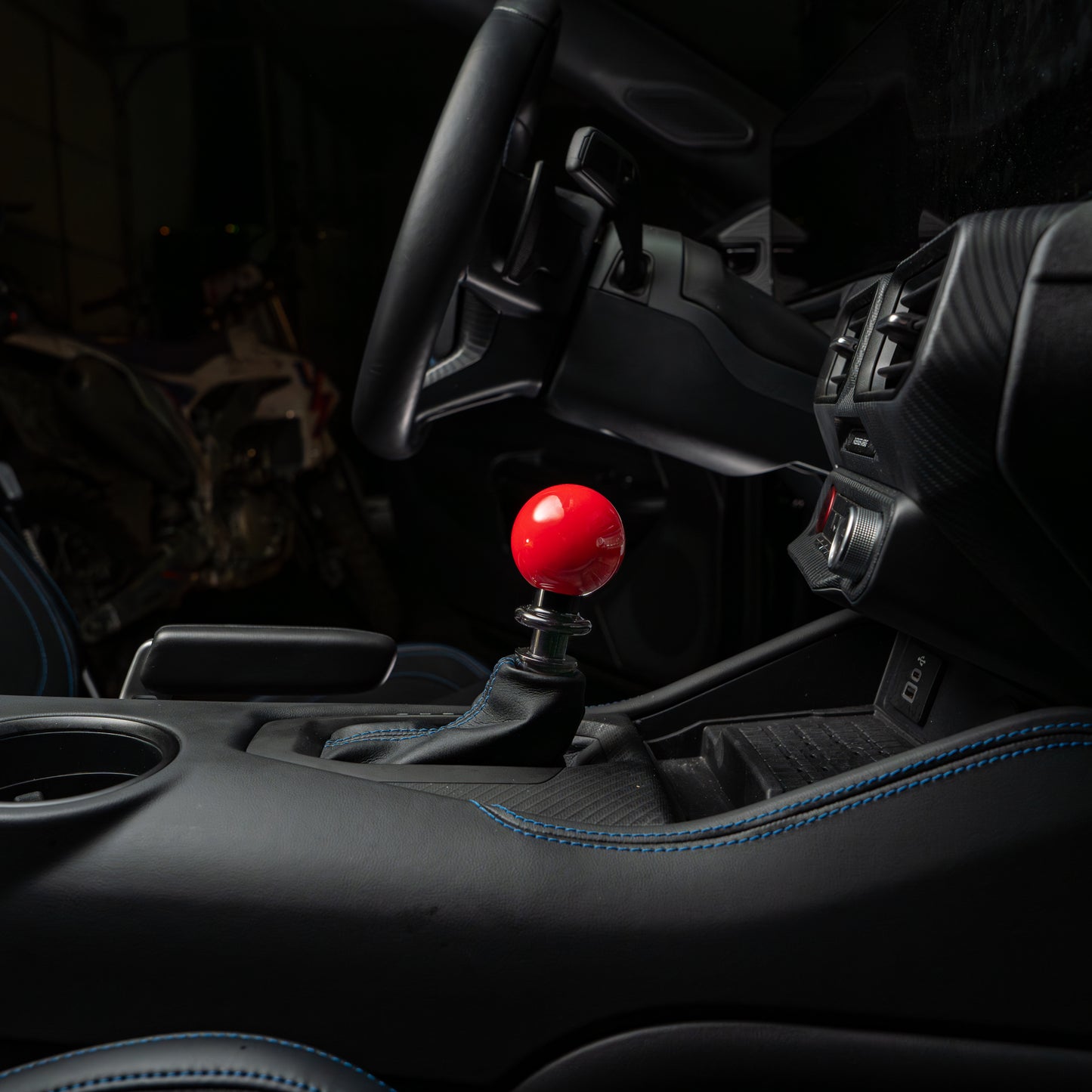 Billetworkz Automatic Shifter - Gloss Red - Ford Mustang Auto (2015-2024)