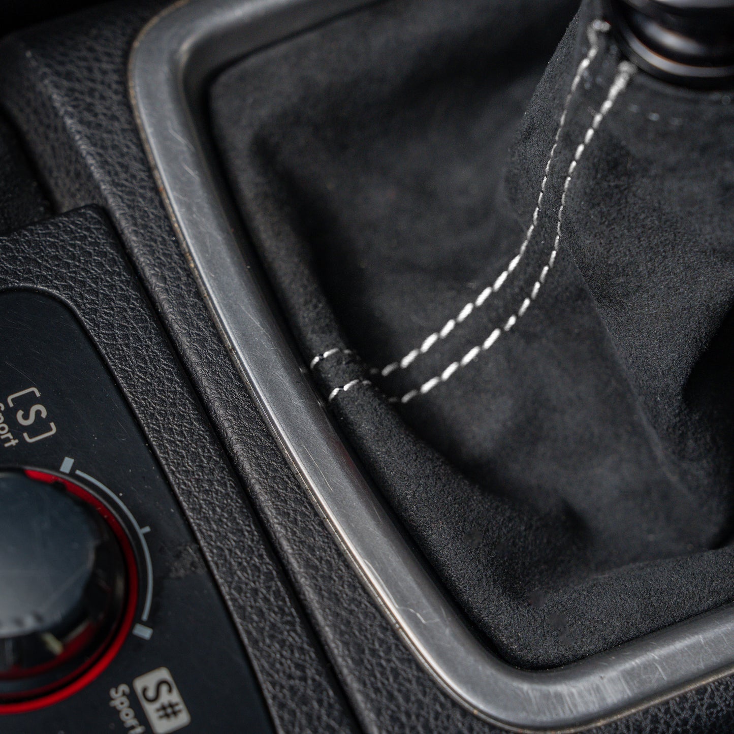 Billetworkz Premium Alcantara Shift Boot – Subaru STI 2008–2014