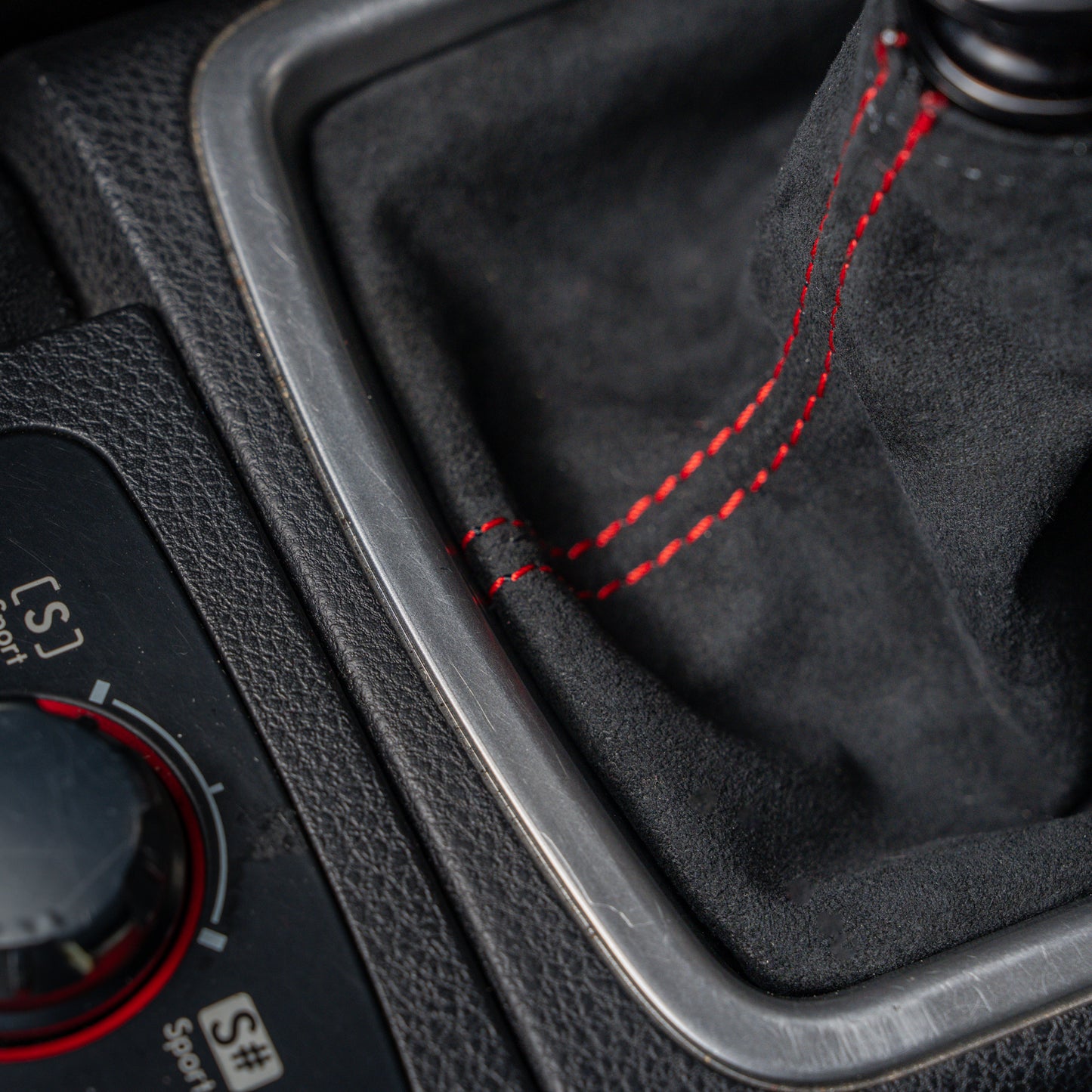 Billetworkz Premium Alcantara Shift Boot – Subaru STI 2008–2014