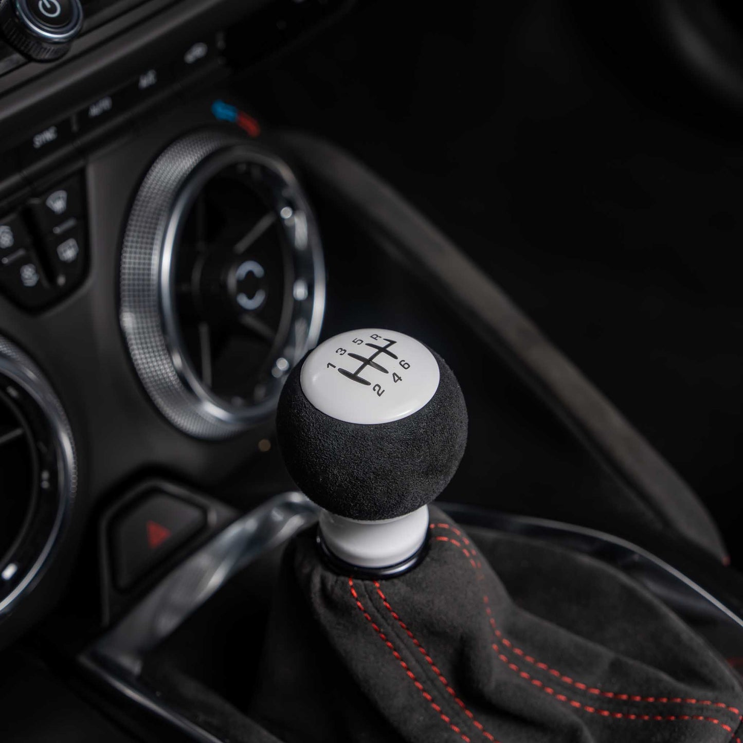 Billetworkz “Fusion” Weighted Shift Knob - Chevrolet Camaro 6-Speed V8 SS and ZL1 (2016-2024)