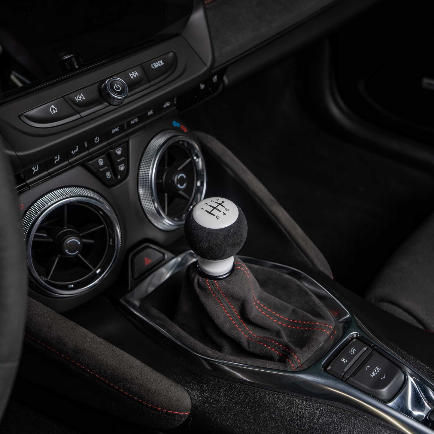 Billetworkz “Fusion” Weighted Shift Knob - Chevrolet Camaro 6-Speed V8 SS and ZL1 (2016-2024)