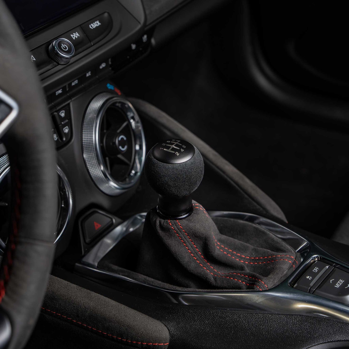 Billetworkz “Fusion” Weighted Shift Knob - Chevrolet Camaro V6 LT and LS (2016-2024)