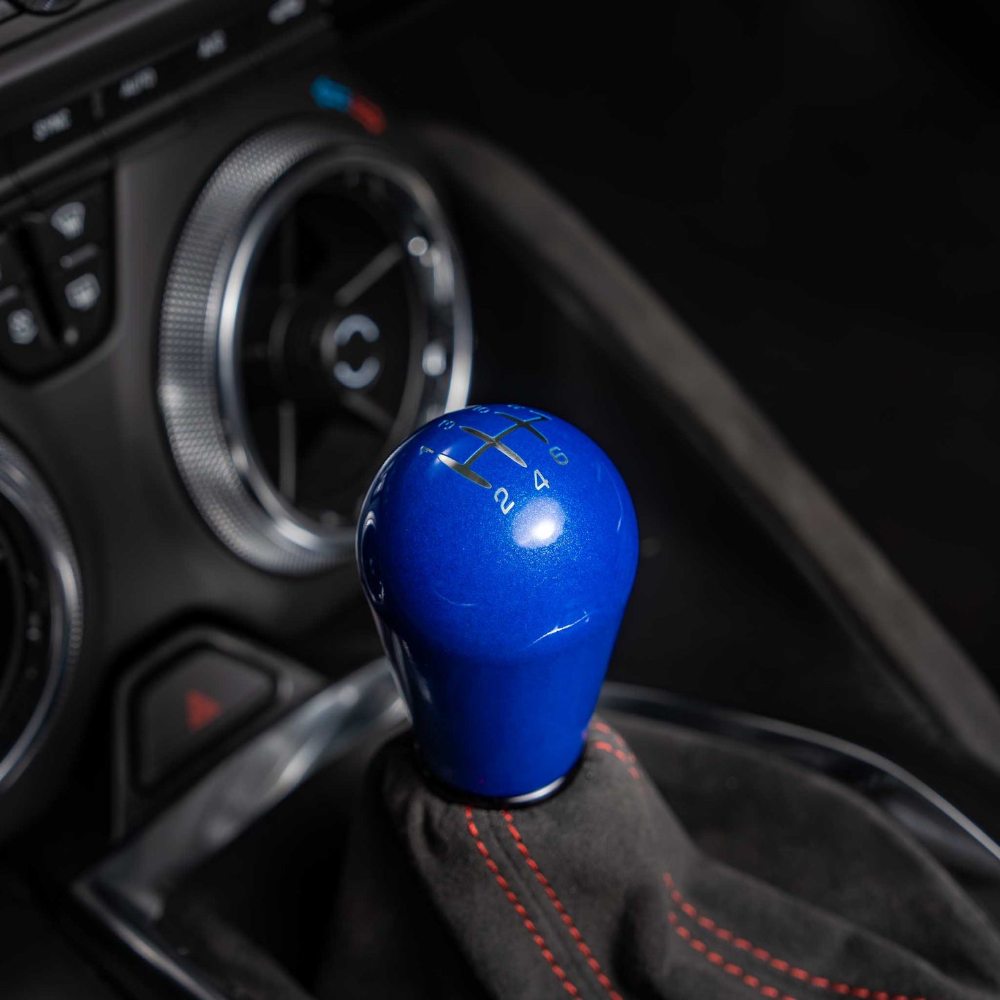 Billetworkz Weighted Shift Knob - Retro Engraving for Chevrolet Camaro 6-Speed V8 SS and ZL1 (2016-2024)