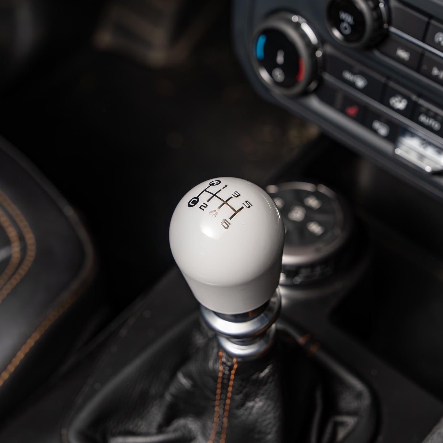 Billetworkz Weighted Shift Knob - 6-Speed with Crawl Engraving for Ford Bronco Manual (2021+)