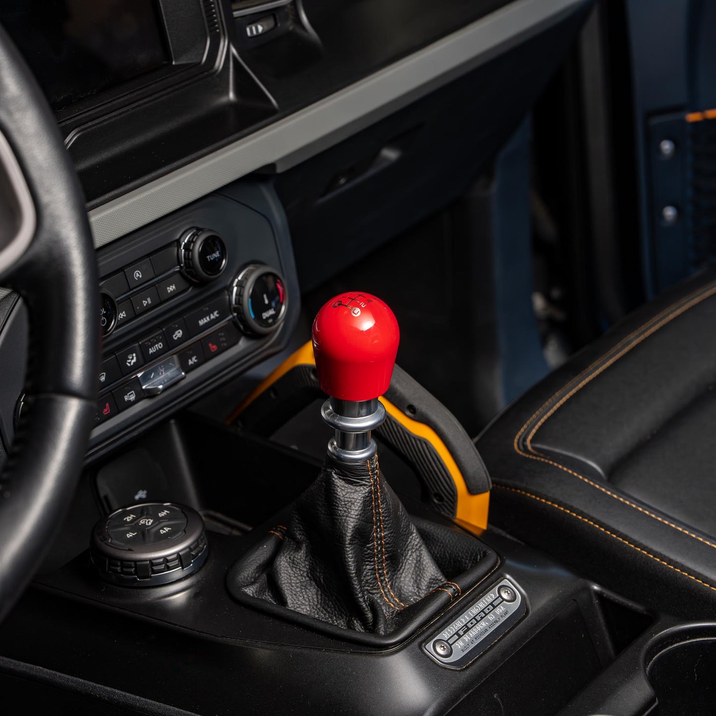Billetworkz Weighted Shift Knob - 6-Speed with Crawl Engraving for Ford Bronco Manual (2021+)