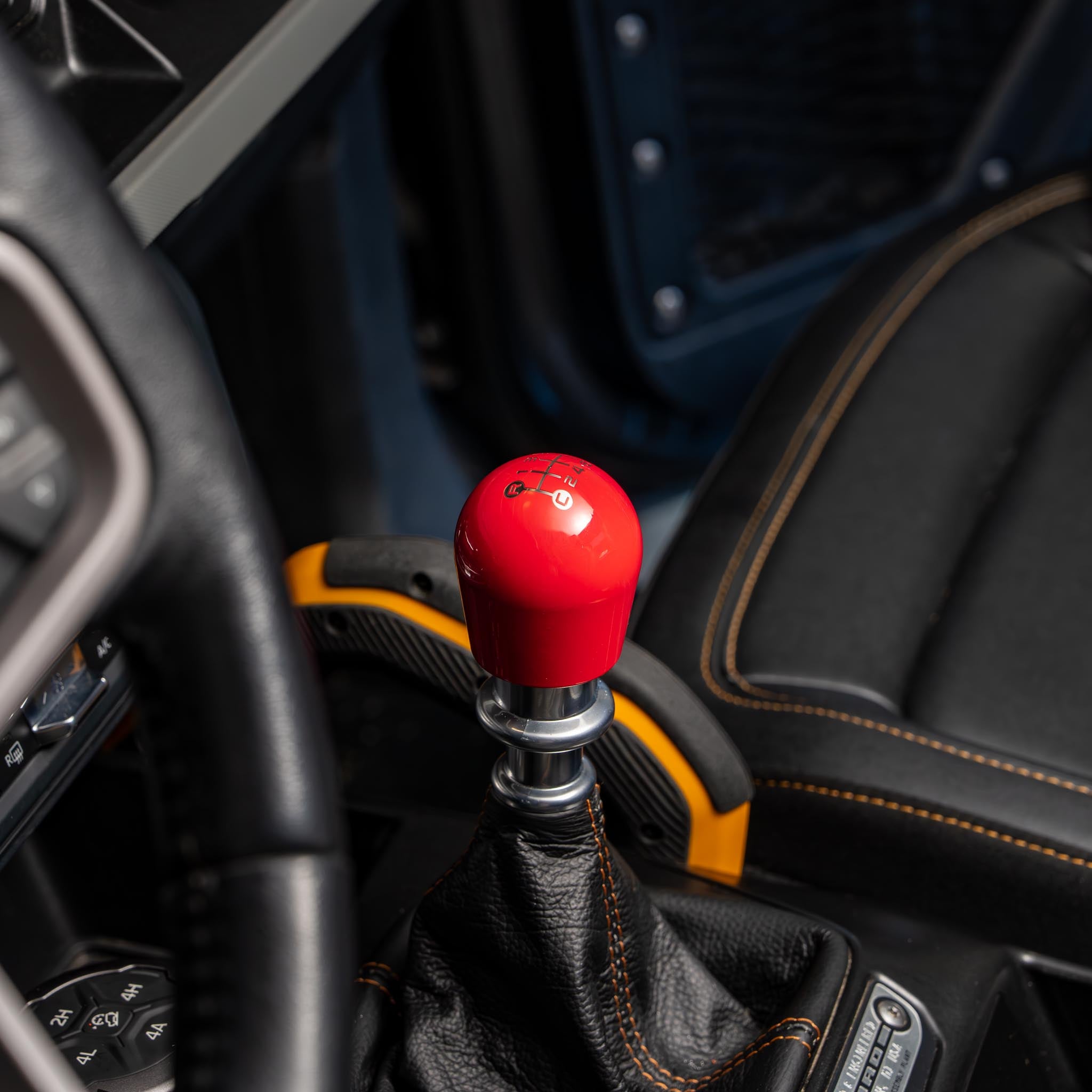 Billetworkz Weighted Shift Knob - 6-Speed with Crawl Engraving for