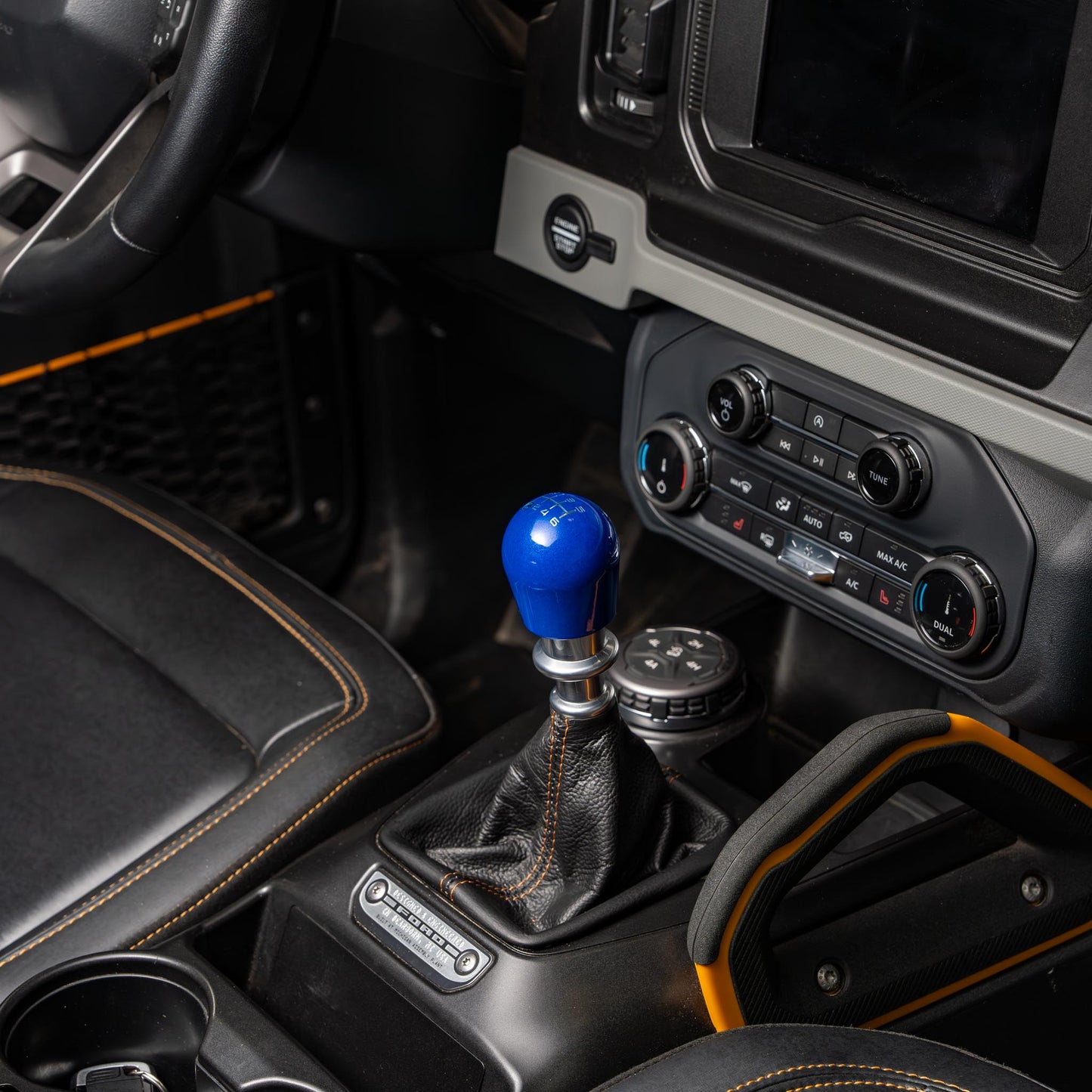 Billetworkz Weighted Shift Knob - 6-Speed with Crawl Engraving for Ford Bronco Manual (2021+)