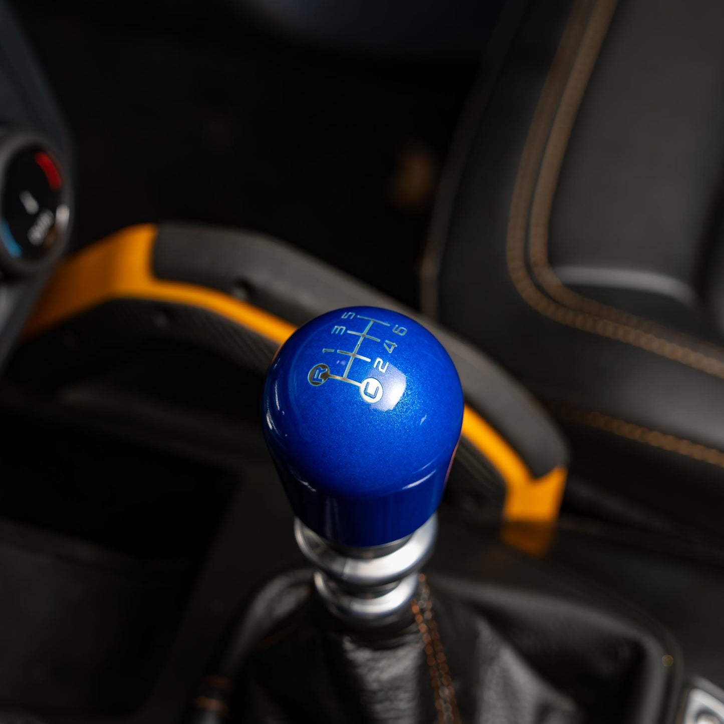 Billetworkz Weighted Shift Knob - 6-Speed with Crawl Engraving for Ford Bronco Manual (2021+)