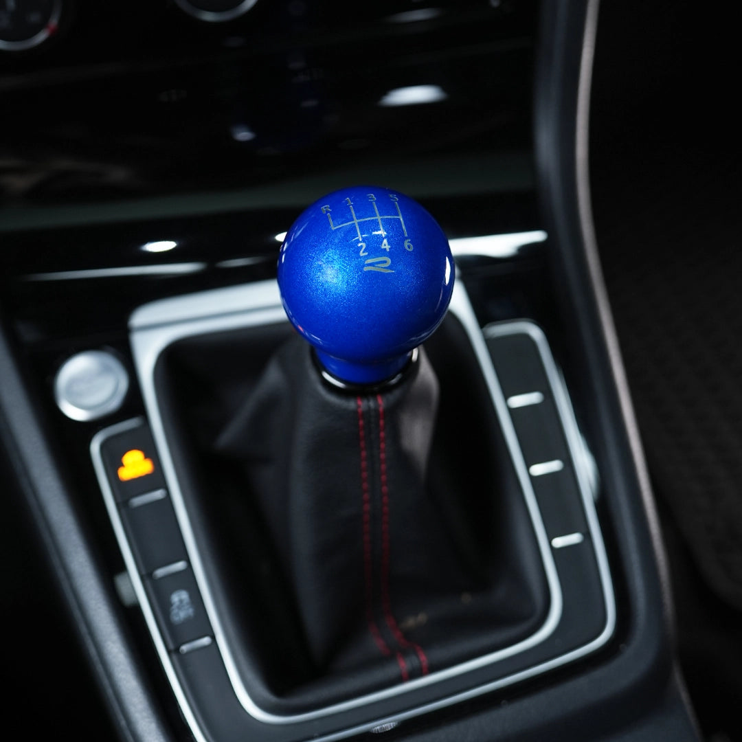 Billetworkz Weighted Shift Knob - 6-Speed Standard with MK8 Golf R Engraving - Volkswagen