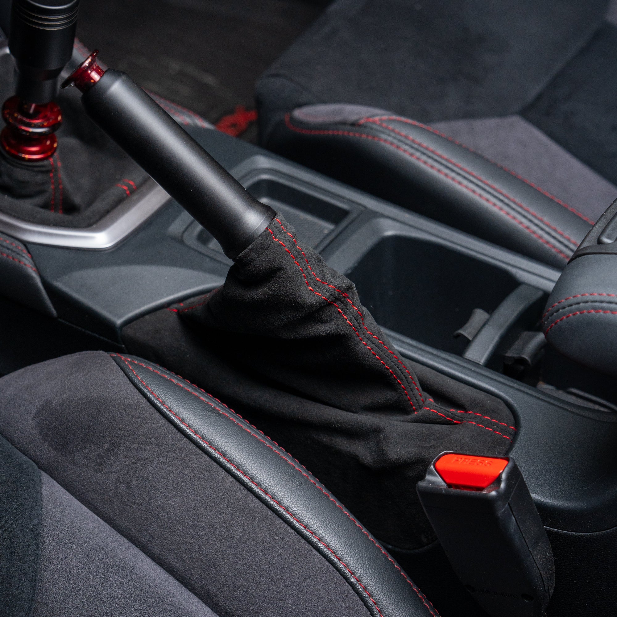 Billetworkz Alcantara Kit (Starter): Shift Boot and E-Brake Boot