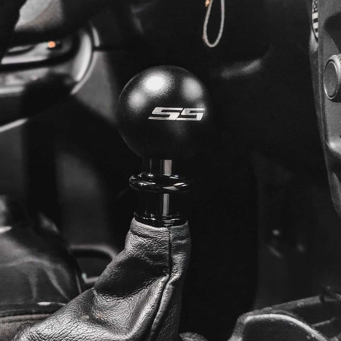 Billetworkz Automatic Shifter - SS Engraving - Chevrolet Trailblazer (2002-2009)