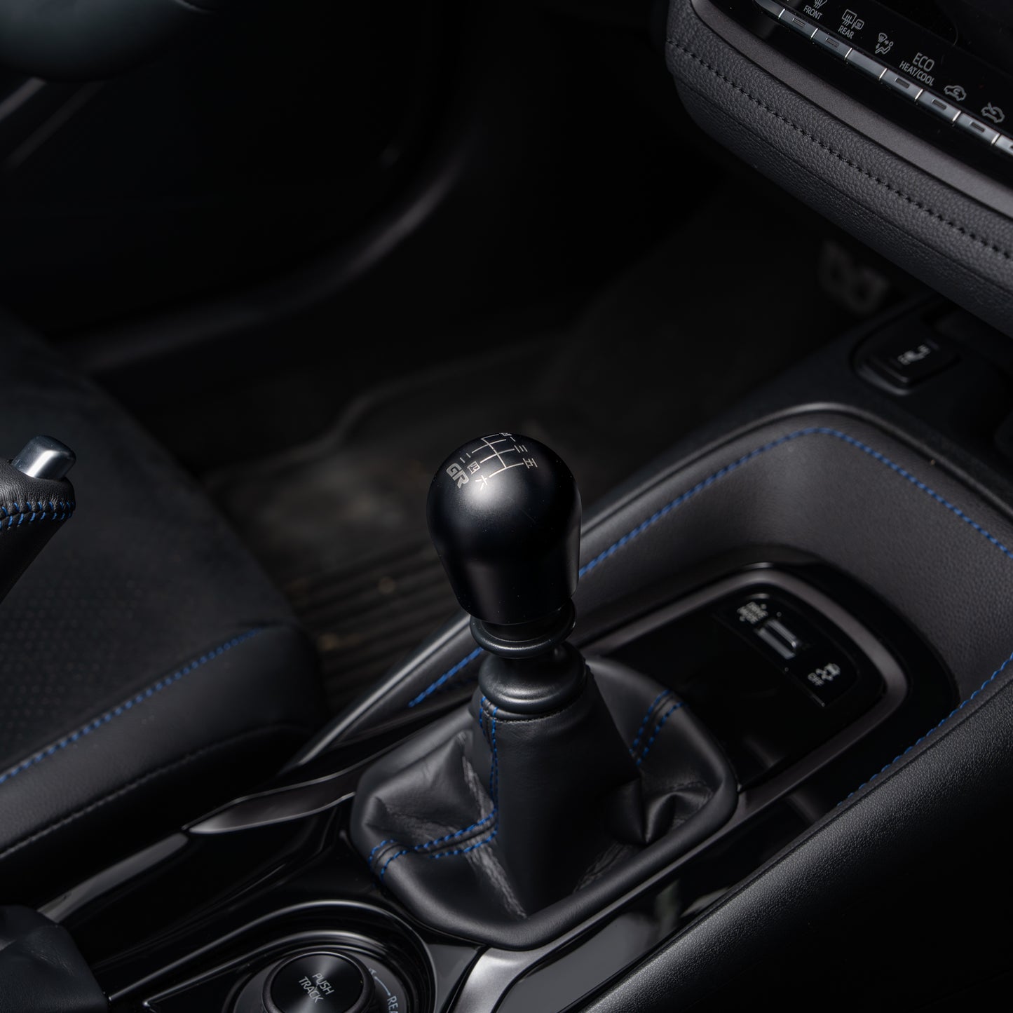 Billetworkz Weighted Shift Knob 6-Speed Japanese GR Engraving for Toyota GR Corolla / Corolla Hatch