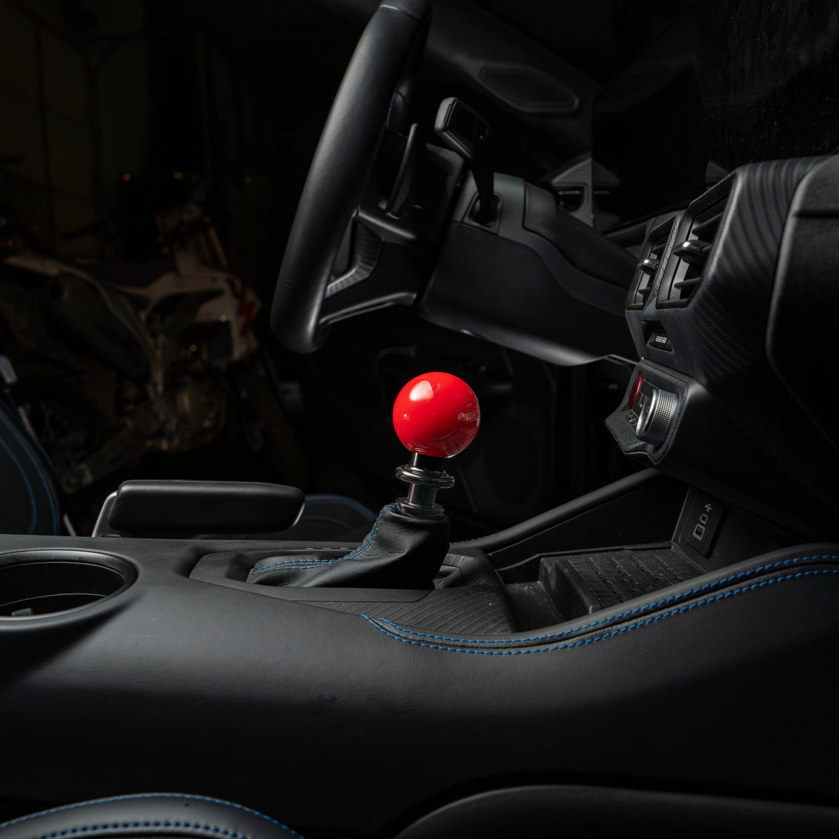 Billetworkz Automatic Shifter - Gloss Red - Ford Mustang (2015-2025)