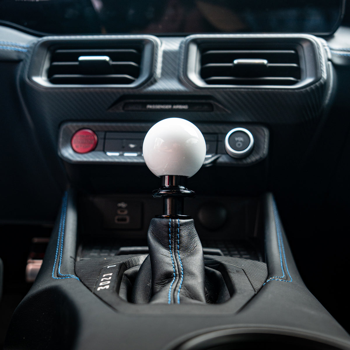 Billetworkz Automatic Shifter - Gloss White - Ford Mustang (2015-2025)