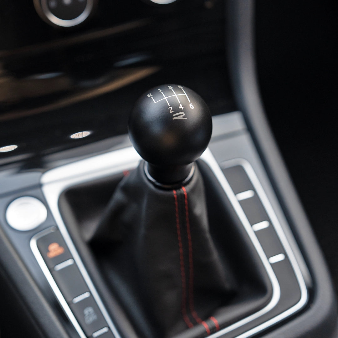 Billetworkz Weighted Shift Knob - 6-Speed Standard with MK8 Golf R Engraving - Volkswagen