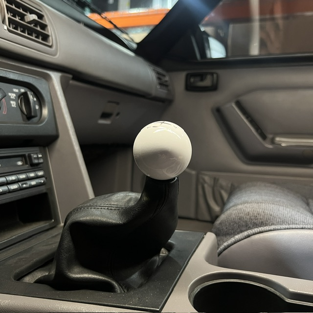 Billetworkz Weighted Shift Knob - 5 Speed Retro Engraving - Ford Mustang (1979-2004)