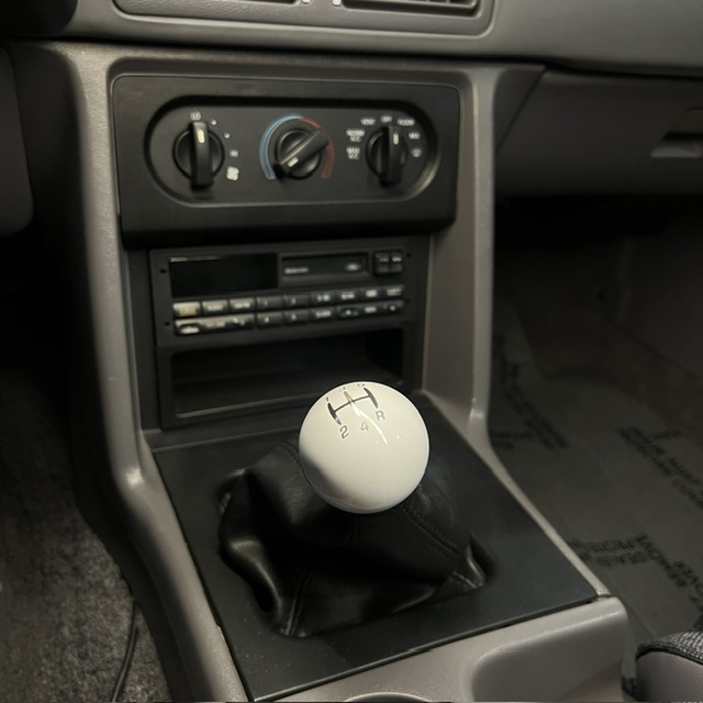 Billetworkz Weighted Shift Knob - 5 Speed Retro Engraving - Ford Mustang (1979-2004)