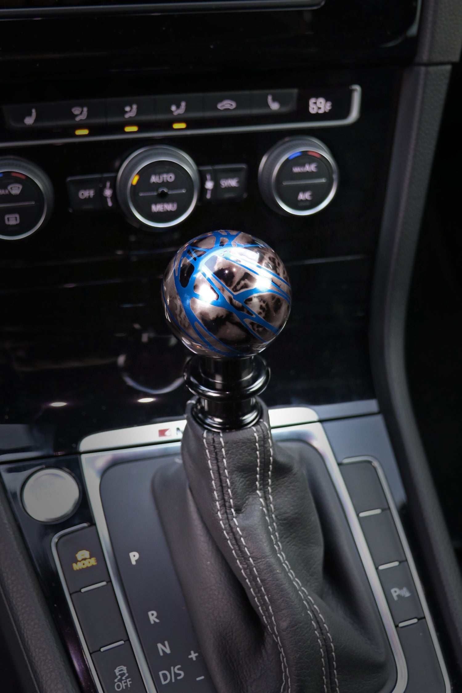 Billetworkz Automatic Shifter - Black Smoke w/ Blue Splash